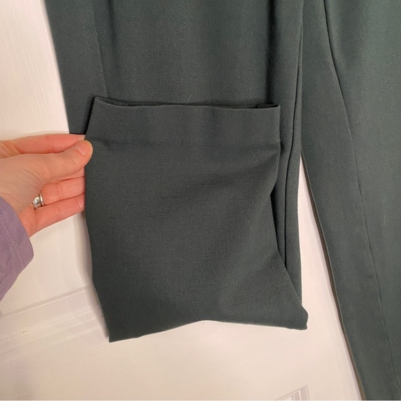 J. Jill Ponte Knit Slim Leg Pull On Pants Deep Green Color Size Petite Small - Picture 2 of 5